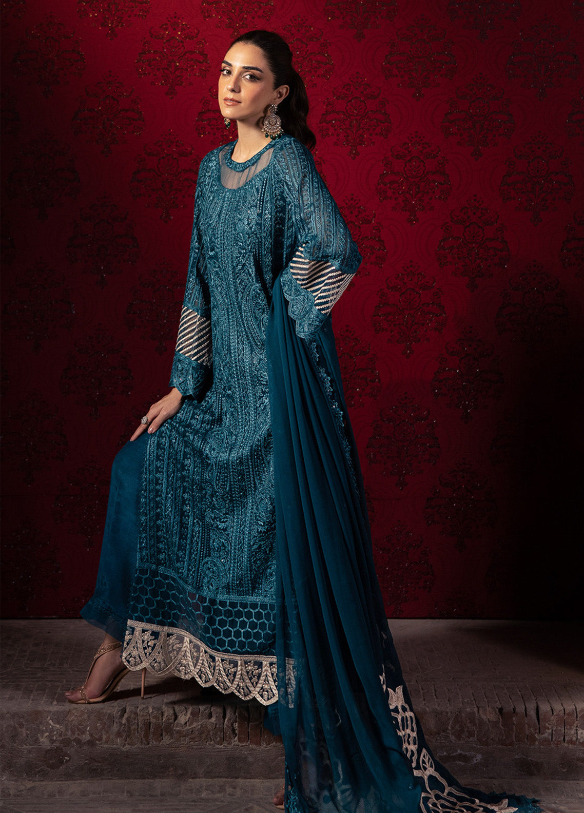 Maya Ali By Azure Embroidered Chiffon 3 Piece Unstitched Suit AZU24MAL D-EMERALD GRACE Maya Ali By Azure Embroidered Chiffon 3 Piece Unstitched Suit AZU24MAL D-EMERALD GRACE