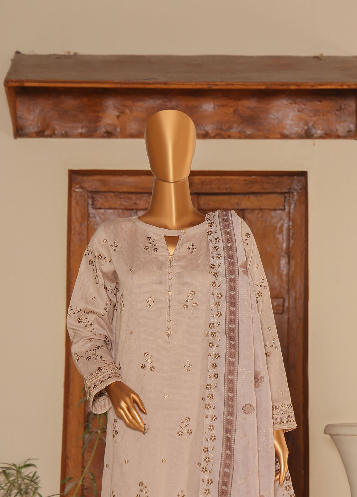 Mayaar By HZ Textiles Embroidered Cotton 3 Piece Unstitched Suit HZ25M D-MEC-01 Mayaar By HZ Textiles Embroidered Cotton 3 Piece Unstitched Suit HZ25M D-MEC-01