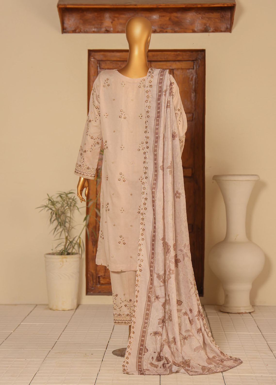 Mayaar By HZ Textiles Embroidered Cotton 3 Piece Unstitched Suit HZ25M D-MEC-01 Mayaar By HZ Textiles Embroidered Cotton 3 Piece Unstitched Suit HZ25M D-MEC-01