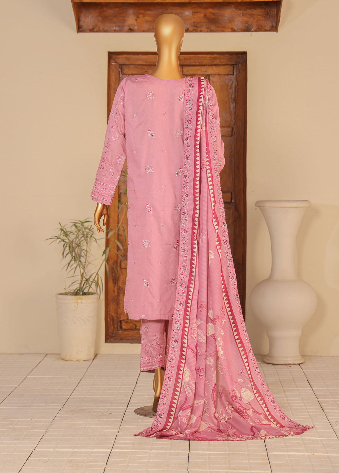Mayaar By HZ Textiles Embroidered Cotton 3 Piece Unstitched Suit HZ25M D-MEC-08 Mayaar By HZ Textiles Embroidered Cotton 3 Piece Unstitched Suit HZ25M D-MEC-08