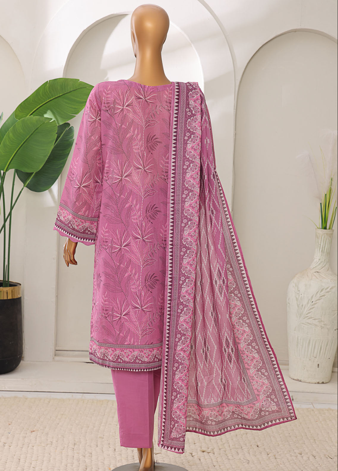 Meenakari By HZ Textiles Shamray Cotton 3 Piece Unstitched Suit HZ25ME MSC-904 Meenakari By HZ Textiles Shamray Cotton 3 Piece Unstitched Suit HZ25ME MSC-904