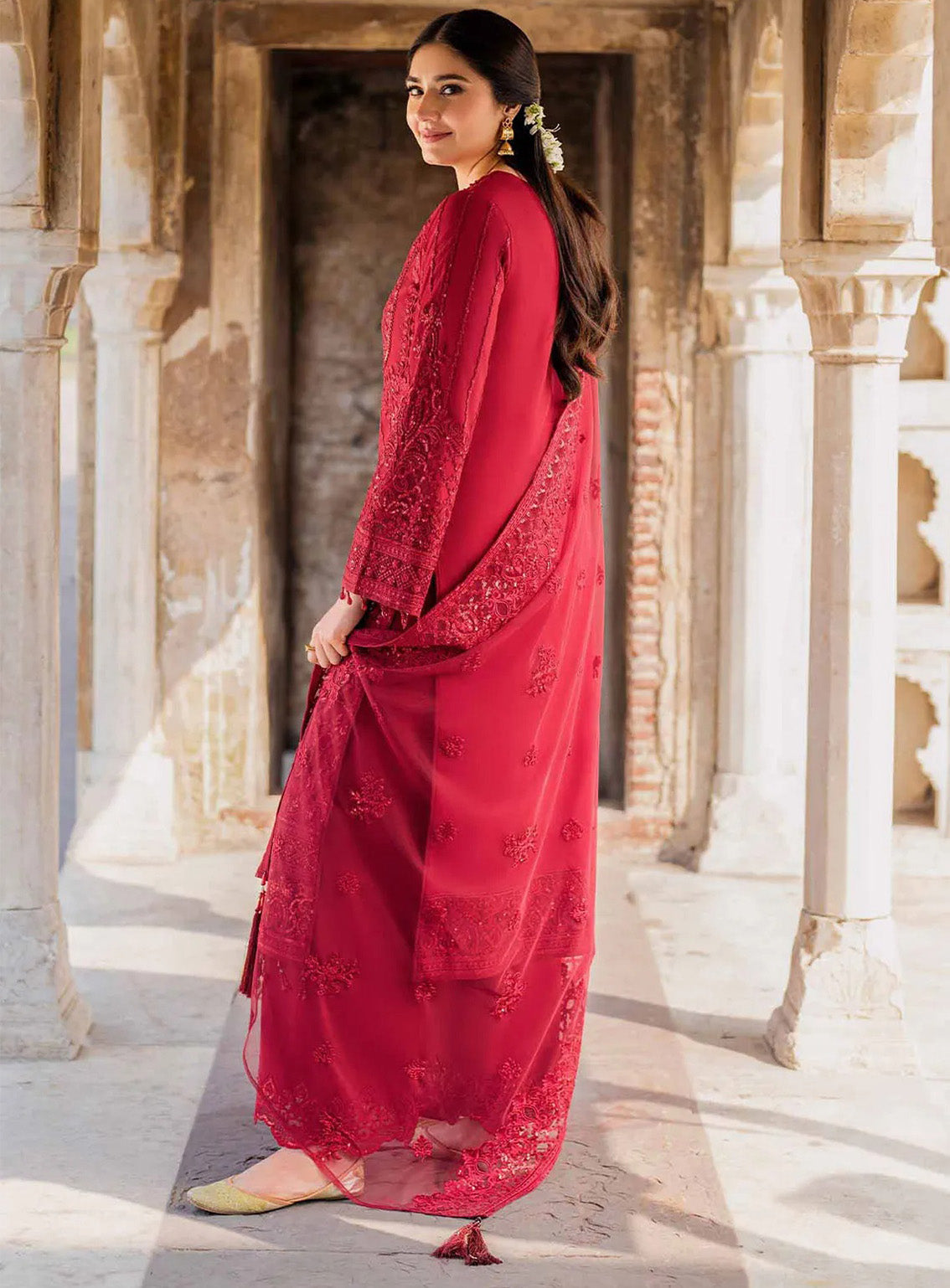 Meeras By Imrozia Embroidered Organza 3 Piece Unstitched Suit IM25MLE D-I 219 RUBY Meeras By Imrozia Embroidered Organza 3 Piece Unstitched Suit IM25MLE D-I 219 RUBY