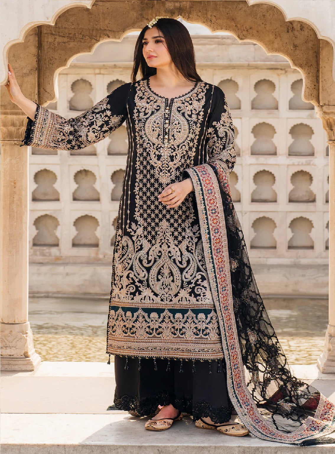Meeras By Imrozia Embroidered Organza 3 Piece Unstitched Suit IM25MLE D-I-222 AQIQ Meeras By Imrozia Embroidered Organza 3 Piece Unstitched Suit IM25MLE D-I-222 AQIQ