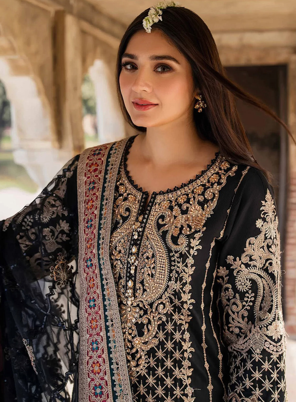 Meeras By Imrozia Embroidered Organza 3 Piece Unstitched Suit IM25MLE D-I-222 AQIQ Meeras By Imrozia Embroidered Organza 3 Piece Unstitched Suit IM25MLE D-I-222 AQIQ