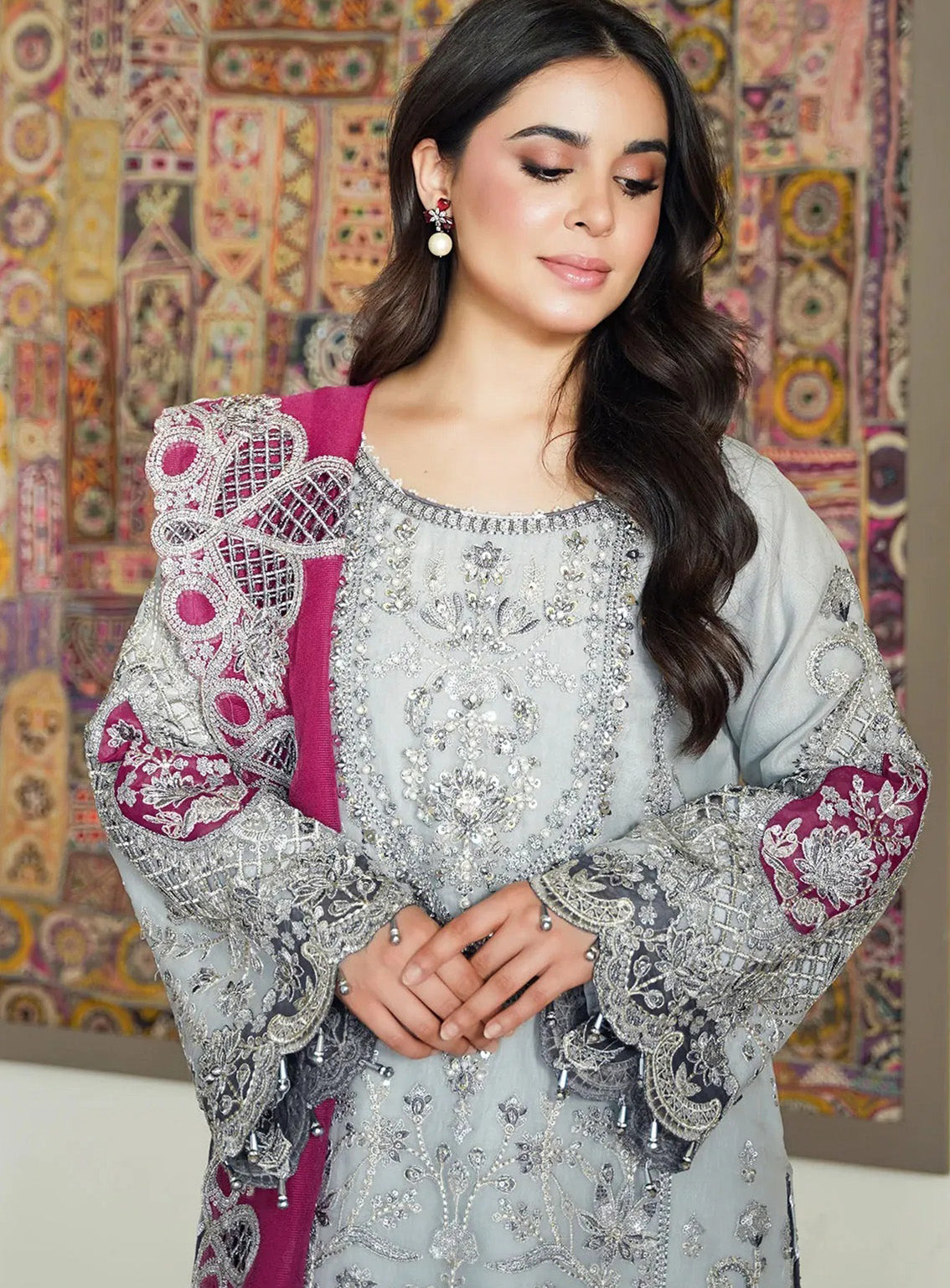 Meeras By Imrozia Embroidered Organza 3 Piece Unstitched Suit IM25MLE D-I-228 ZAREEN Meeras By Imrozia Embroidered Organza 3 Piece Unstitched Suit IM25MLE D-I-228 ZAREEN