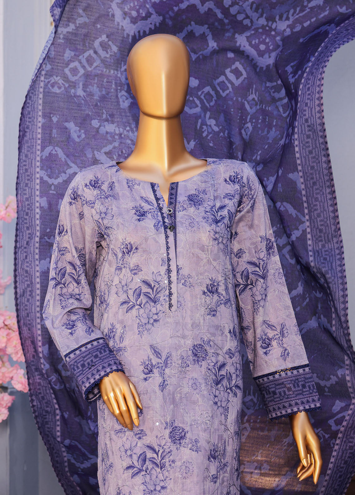 Mehak By HZ Textiles Embroidered Cross Slub Lawn 3 Piece Unstitched Suit HZ25MCS D-MCE-3052 Mehak By HZ Textiles Embroidered Cross Slub Lawn 3 Piece Unstitched Suit HZ25MCS D-MCE-3052