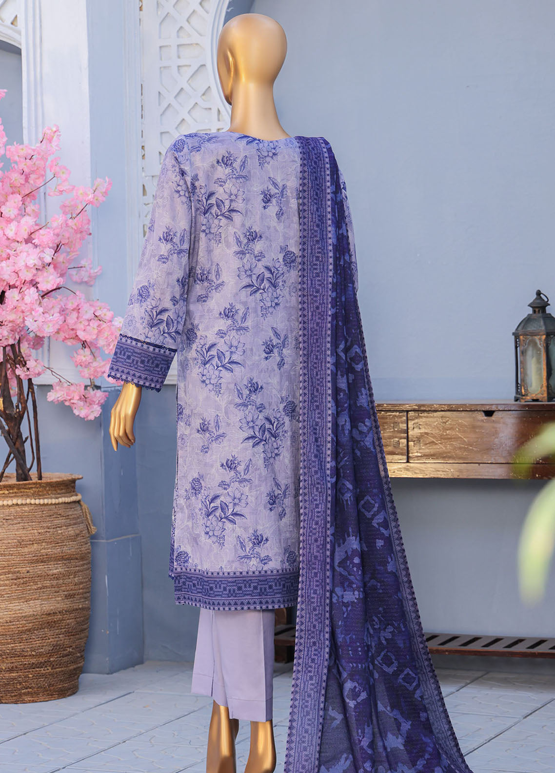 Mehak By HZ Textiles Embroidered Cross Slub Lawn 3 Piece Unstitched Suit HZ25MCS D-MCE-3052 Mehak By HZ Textiles Embroidered Cross Slub Lawn 3 Piece Unstitched Suit HZ25MCS D-MCE-3052