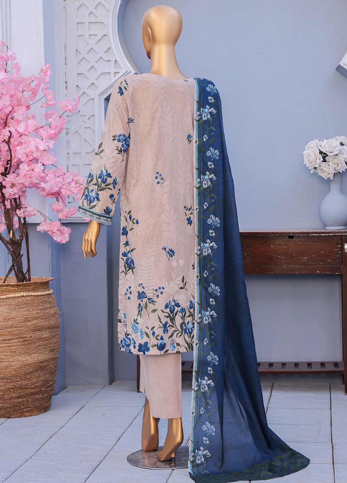 Mehak By HZ Textiles Embroidered Cross Slub Lawn 3 Piece Unstitched Suit HZ25MCS D-MCE-3057 Mehak By HZ Textiles Embroidered Cross Slub Lawn 3 Piece Unstitched Suit HZ25MCS D-MCE-3057