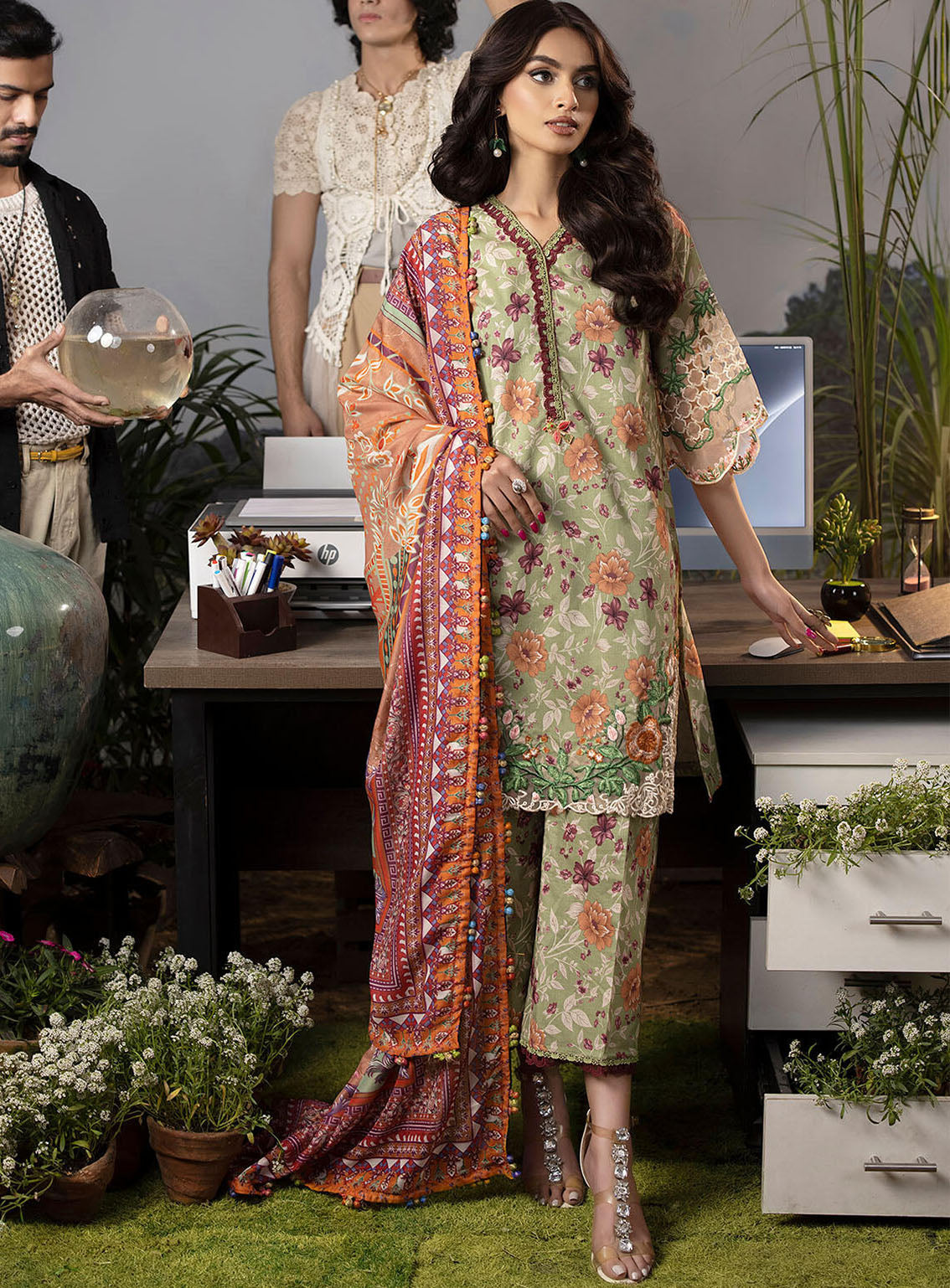 Mehr By Sahane Embroidered Lawn 3 Piece Unstitched Suit SNE24M CT-9003 ENCHANTED GLEAM Mehr By Sahane Embroidered Lawn 3 Piece Unstitched Suit SNE24M CT-9003 ENCHANTED GLEAM