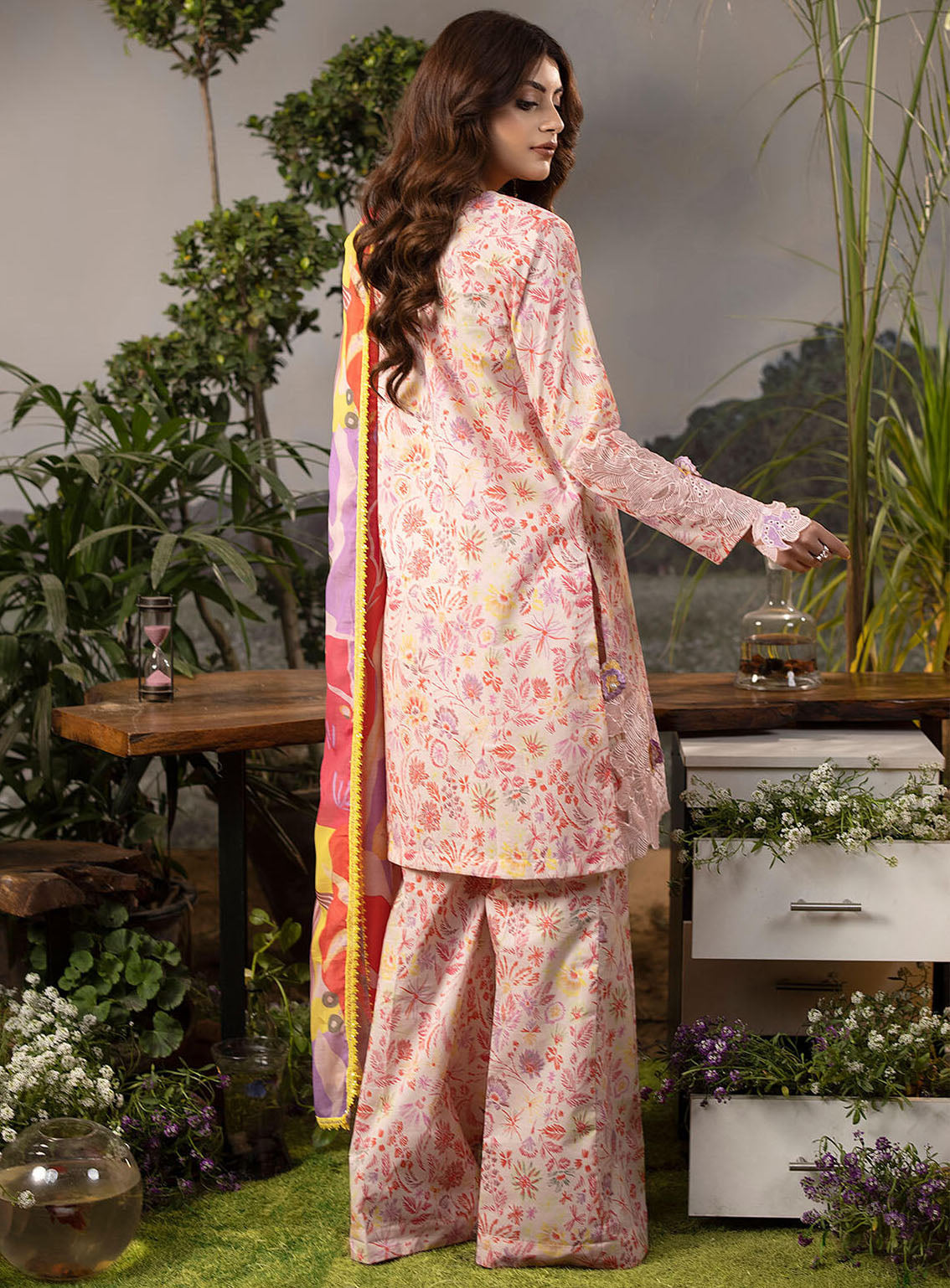 Mehr By Sahane Embroidered Lawn 3 Piece Unstitched Suit SNE24M CT-9005 GLORIOUS BLOOM Mehr By Sahane Embroidered Lawn 3 Piece Unstitched Suit SNE24M CT-9005 GLORIOUS BLOOM
