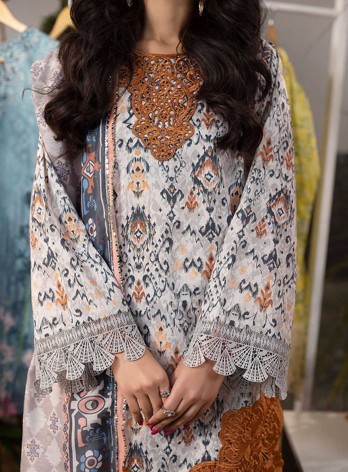Mehr By Sahane Embroidered Lawn 3 Piece Unstitched Suit SNE24M CT-9009 SILVER MIST Mehr By Sahane Embroidered Lawn 3 Piece Unstitched Suit SNE24M CT-9009 SILVER MIST