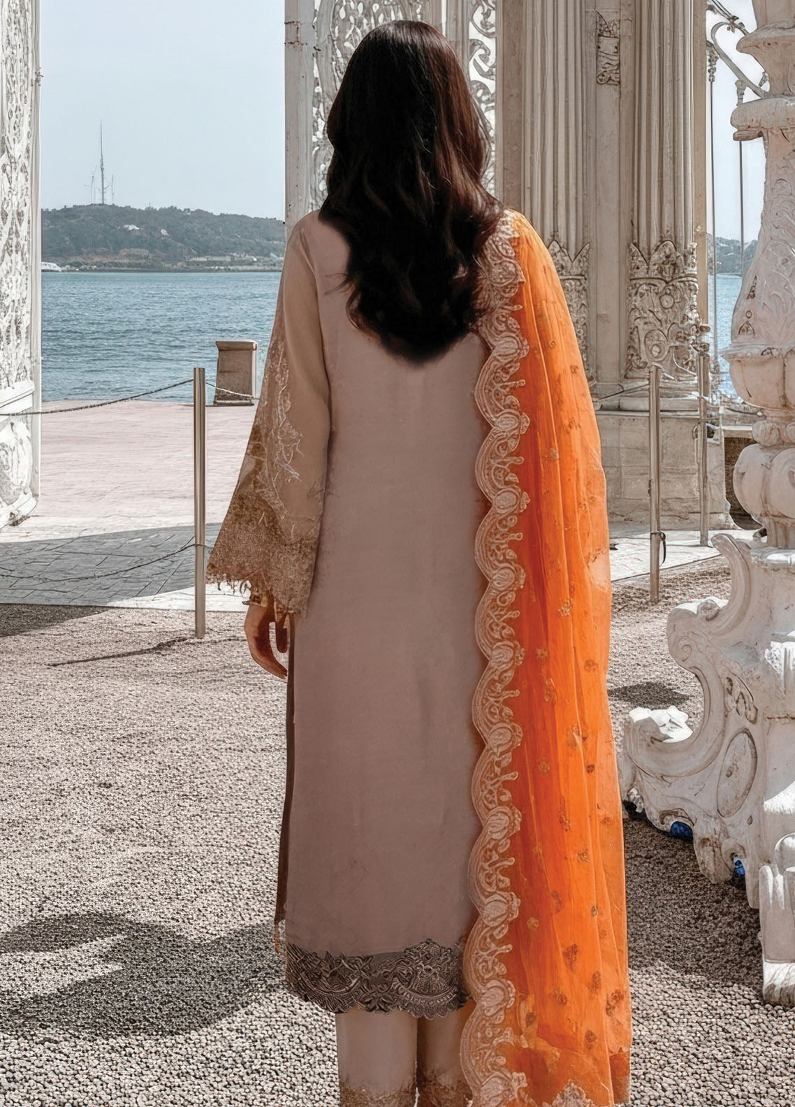 Mehr-E-Mah By Imrozia Premium Embroidered Chiffon 3 Piece Unstitched Suit IM25MMFI D-I-241 RUVEYDA Mehr-E-Mah By Imrozia Premium Embroidered Chiffon 3 Piece Unstitched Suit IM25MMFI D-I-241 RUVEYDA