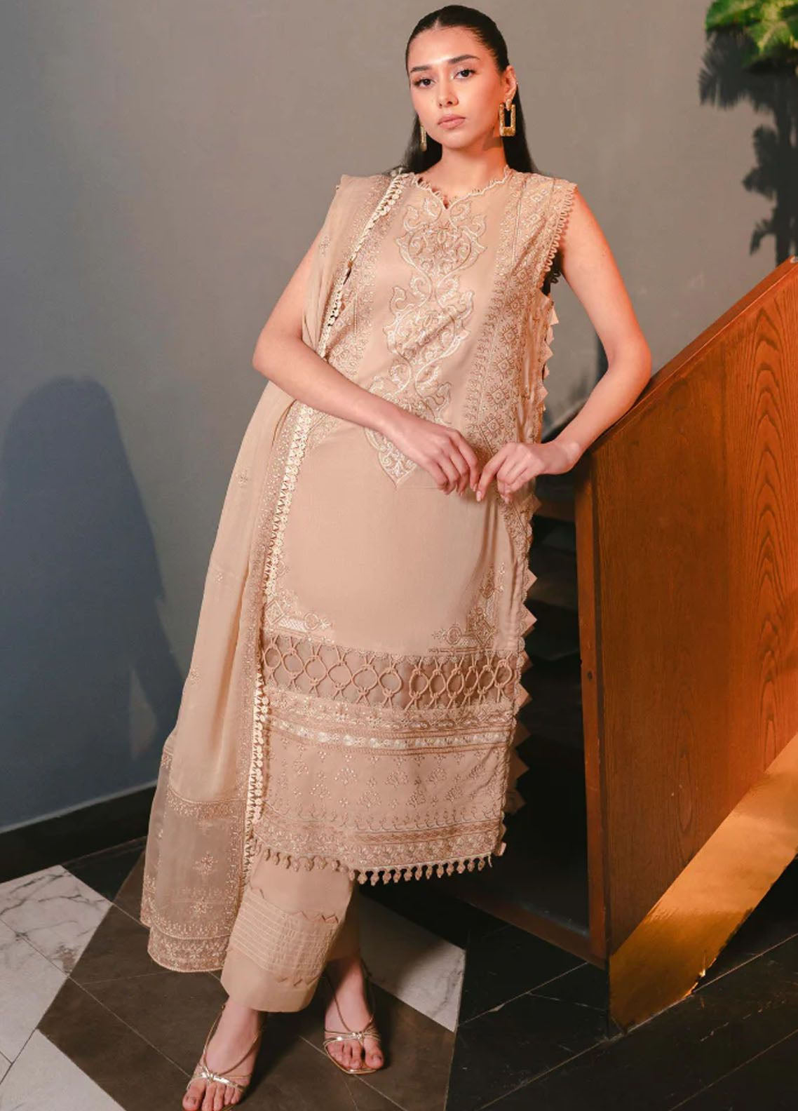 Meraki By Humdum Embroidered Lawn 3 Piece Unstitched Suit HD24M D-10 Meraki By Humdum Embroidered Lawn 3 Piece Unstitched Suit HD24M D-10