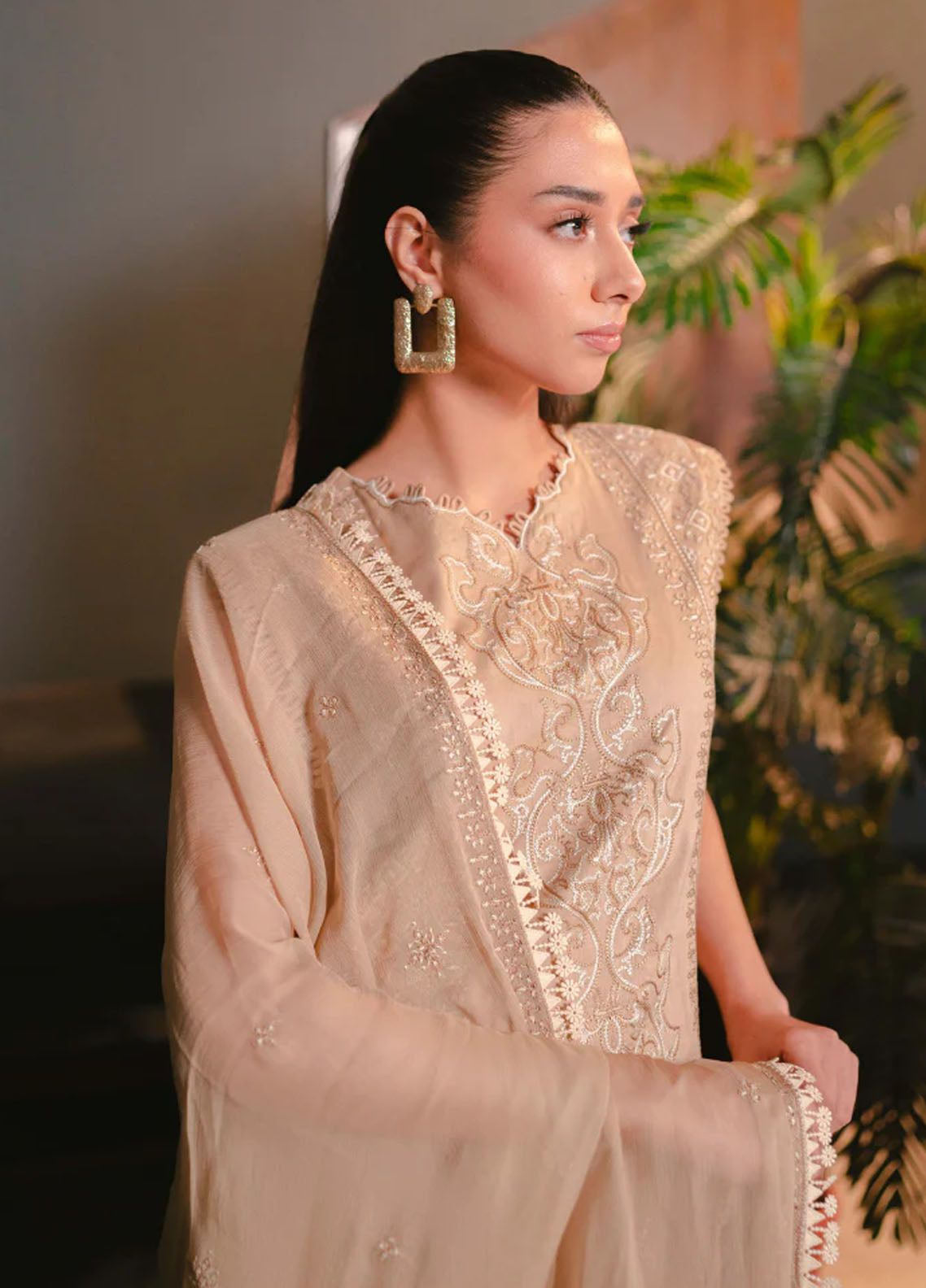 Meraki By Humdum Embroidered Lawn 3 Piece Unstitched Suit HD24M D-10 Meraki By Humdum Embroidered Lawn 3 Piece Unstitched Suit HD24M D-10