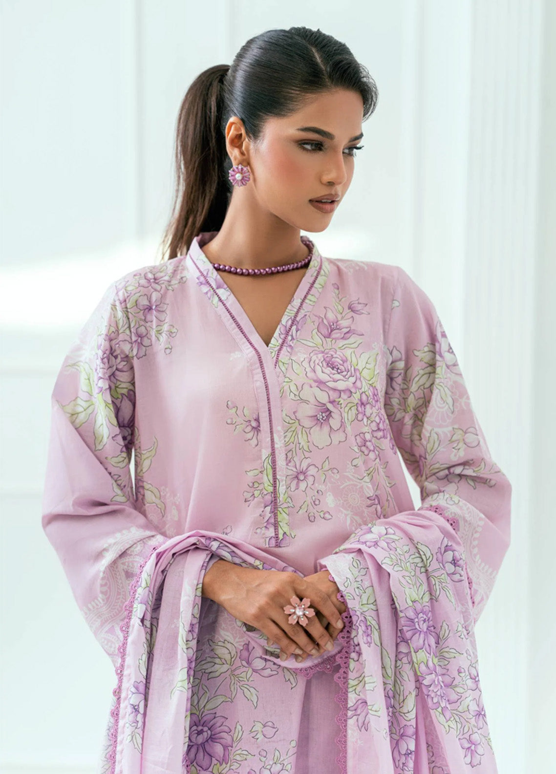 Minha By Amal Luxury Printed Lawn 3 Piece Unstitched Suit AM25MLL AM-04 Minha By Amal Luxury Printed Lawn 3 Piece Unstitched Suit AM25MLL AM-04