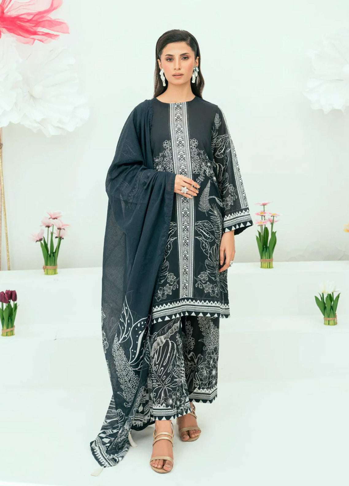 Minha By Amal Luxury Printed Lawn 3 Piece Unstitched Suit AM25MLL AM-05 Minha By Amal Luxury Printed Lawn 3 Piece Unstitched Suit AM25MLL AM-05