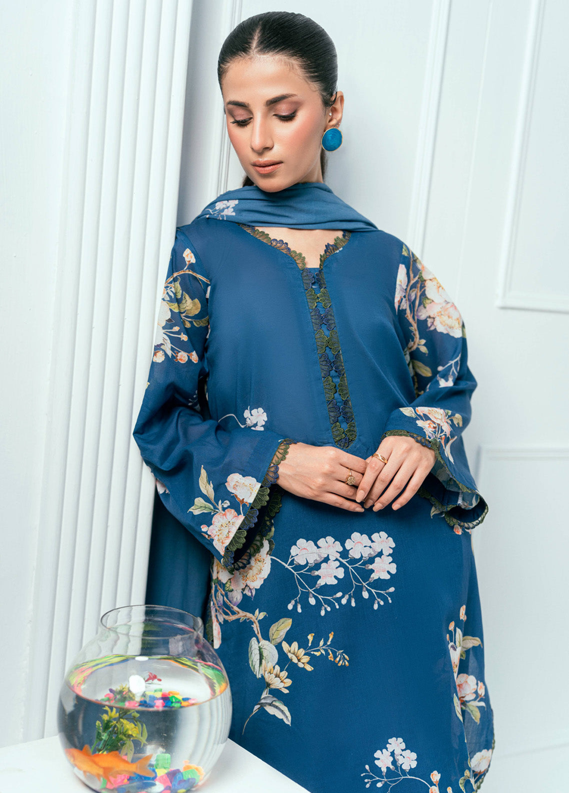 Minha By Amal Luxury Printed Lawn 3 Piece Unstitched Suit AM25MLL AM-07 Minha By Amal Luxury Printed Lawn 3 Piece Unstitched Suit AM25MLL AM-07