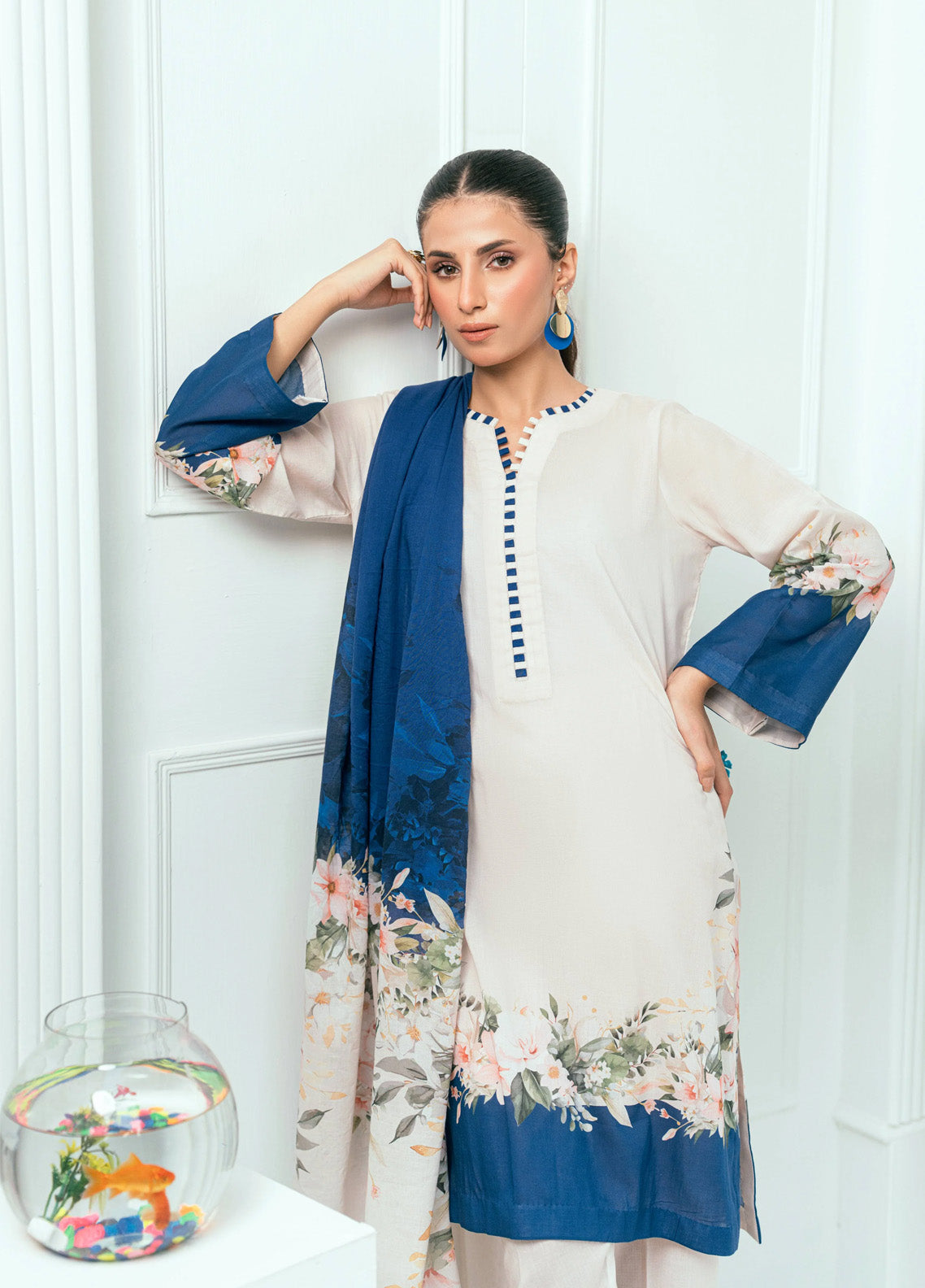 Minha By Amal Luxury Printed Lawn 3 Piece Unstitched Suit AM25MLL AM-09 Minha By Amal Luxury Printed Lawn 3 Piece Unstitched Suit AM25MLL AM-09