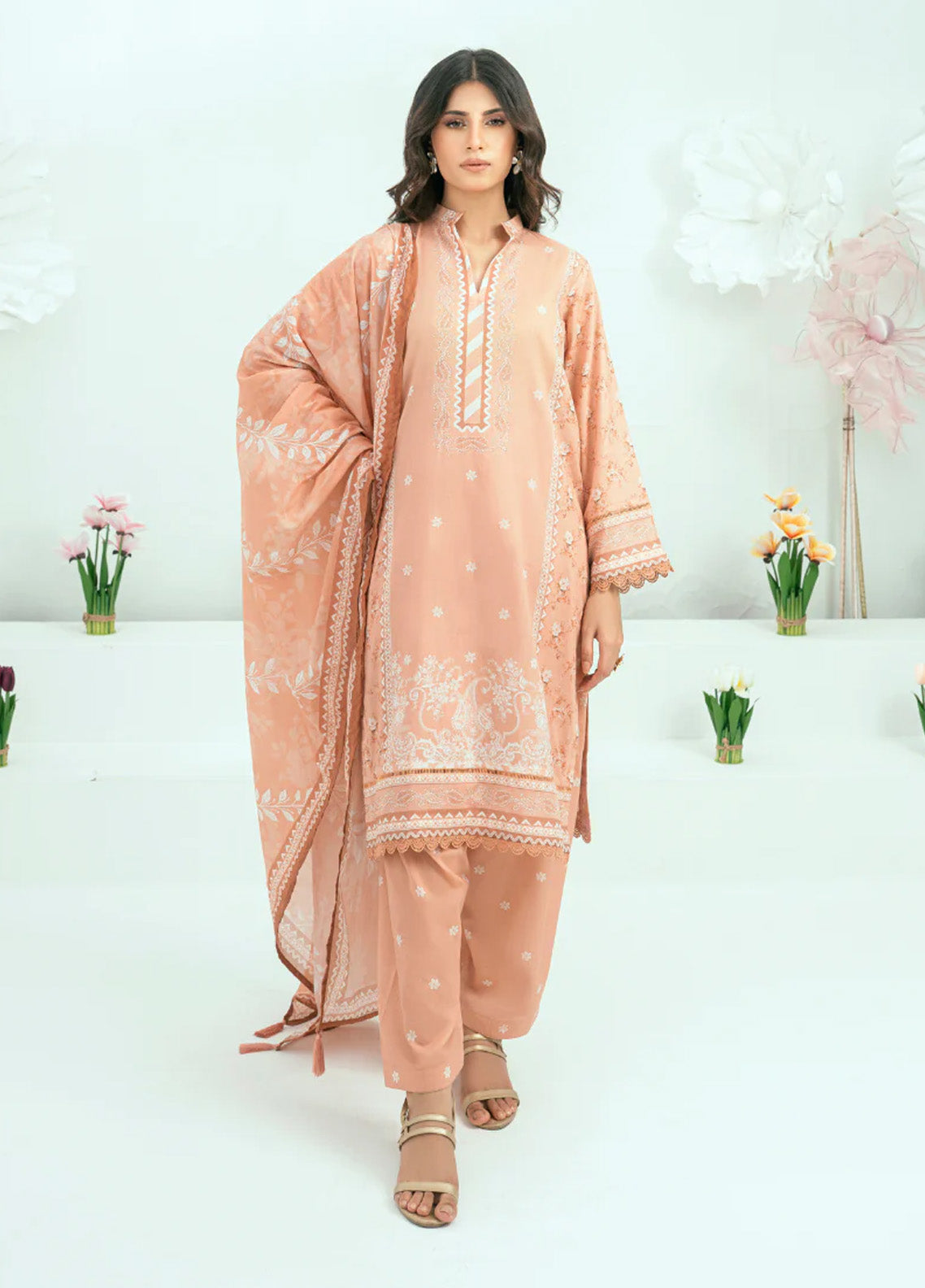 Minha By Amal Luxury Printed Lawn 3 Piece Unstitched Suit AM25MLL AM-12 Minha By Amal Luxury Printed Lawn 3 Piece Unstitched Suit AM25MLL AM-12