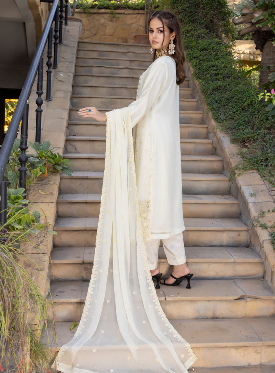 Minimal By Schick Fancy Embroidered Luxury Chiffon 3 Piece Semi Stitched Suit SDH24M FELC-05 Minimal By Schick Fancy Embroidered Luxury Chiffon 3 Piece Semi Stitched Suit SDH24M FELC-05