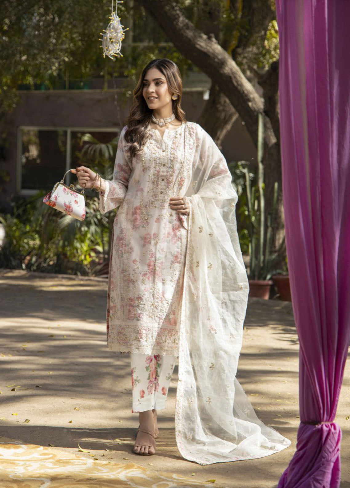 Miraas By Schick Luxury Fancy Heavy Organza 3 Piece Stitched Suit SDH24M LFHO-01 Miraas By Schick Luxury Fancy Heavy Organza 3 Piece Stitched Suit SDH24M LFHO-01