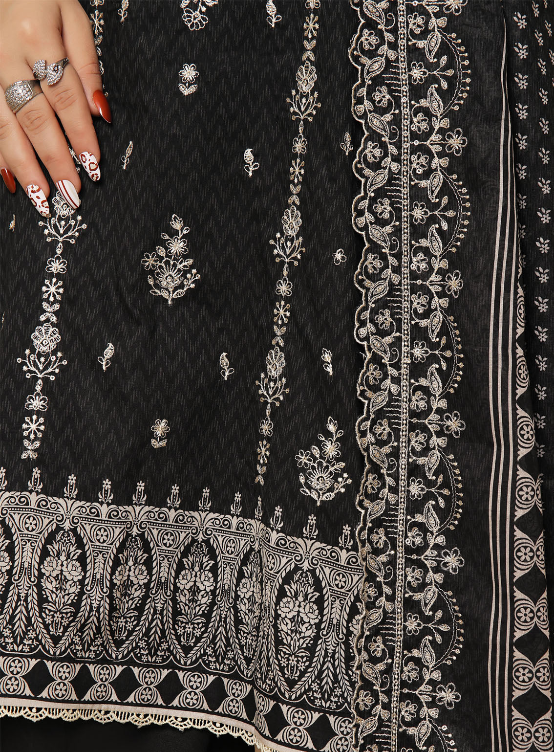 Misri By VS Textile Digital Embroidered Lawn 3 Piece Unstitched Suit VSU24M DELV2-379 Misri By VS Textile Digital Embroidered Lawn 3 Piece Unstitched Suit VSU24M DELV2-379