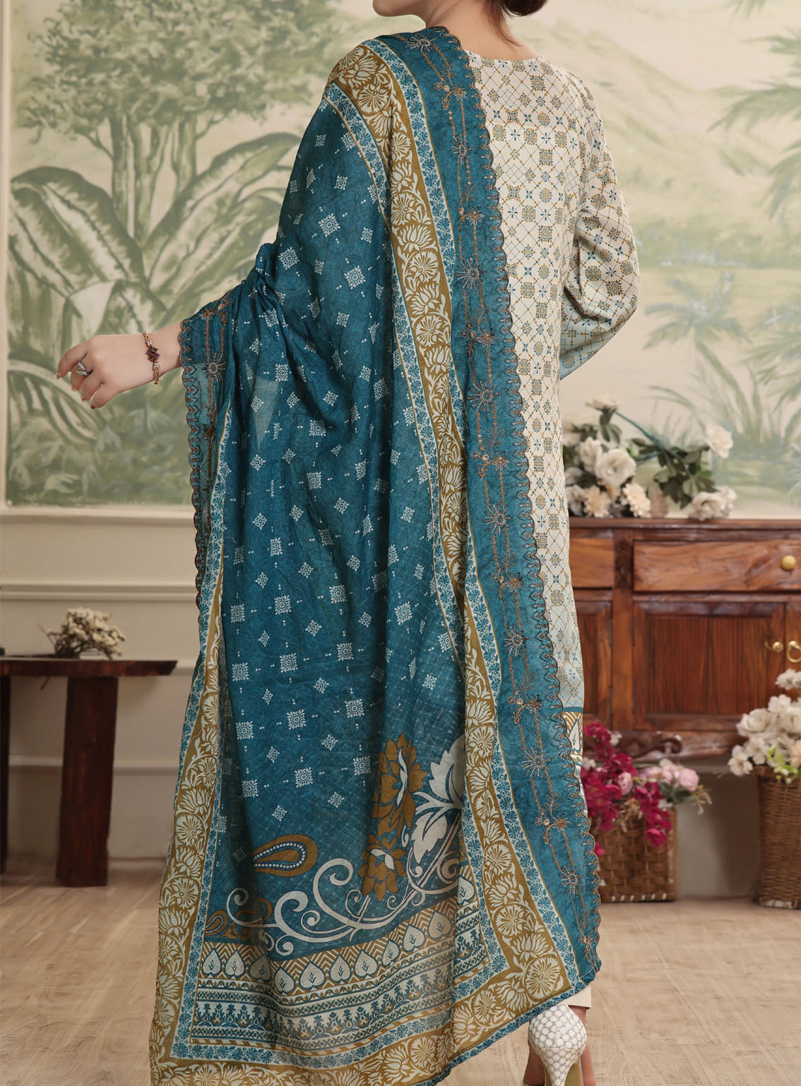 Misri By VS Textile Digital Embroidered Lawn 3 Piece Unstitched Suit VSU24M DELV2-381 Misri By VS Textile Digital Embroidered Lawn 3 Piece Unstitched Suit VSU24M DELV2-381