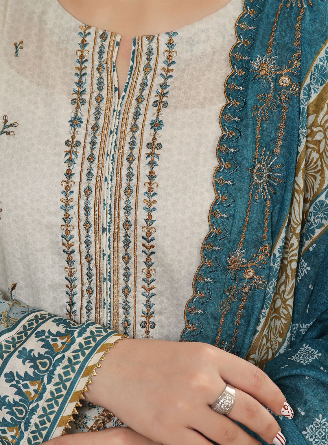 Misri By VS Textile Digital Embroidered Lawn 3 Piece Unstitched Suit VSU24M DELV2-381 Misri By VS Textile Digital Embroidered Lawn 3 Piece Unstitched Suit VSU24M DELV2-381