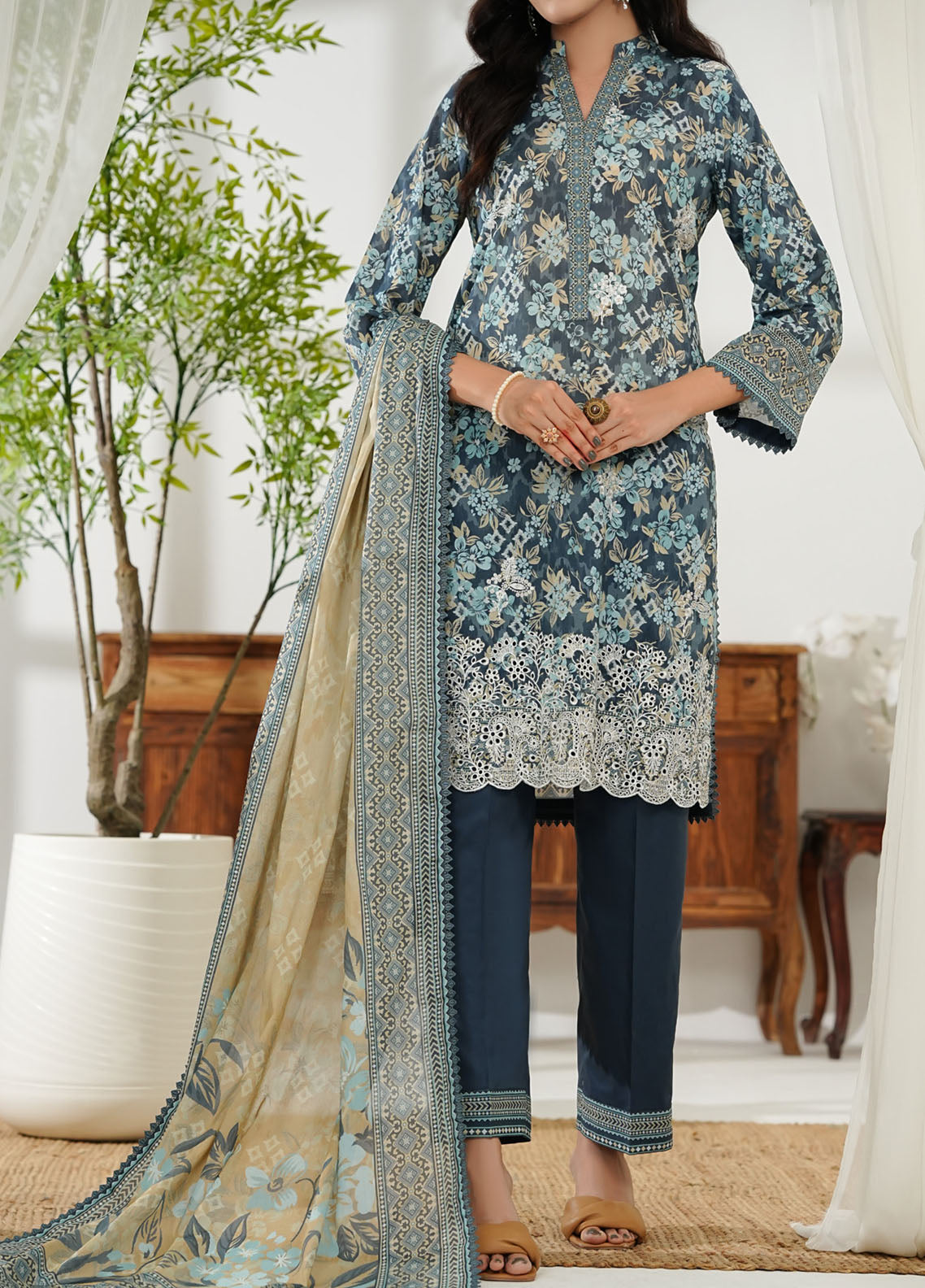 Misri By VS Textile Embroidered Lawn 3 Piece Unstitched Suit VS25EEV2 D-76 Misri By VS Textile Embroidered Lawn 3 Piece Unstitched Suit VS25EEV2 D-76