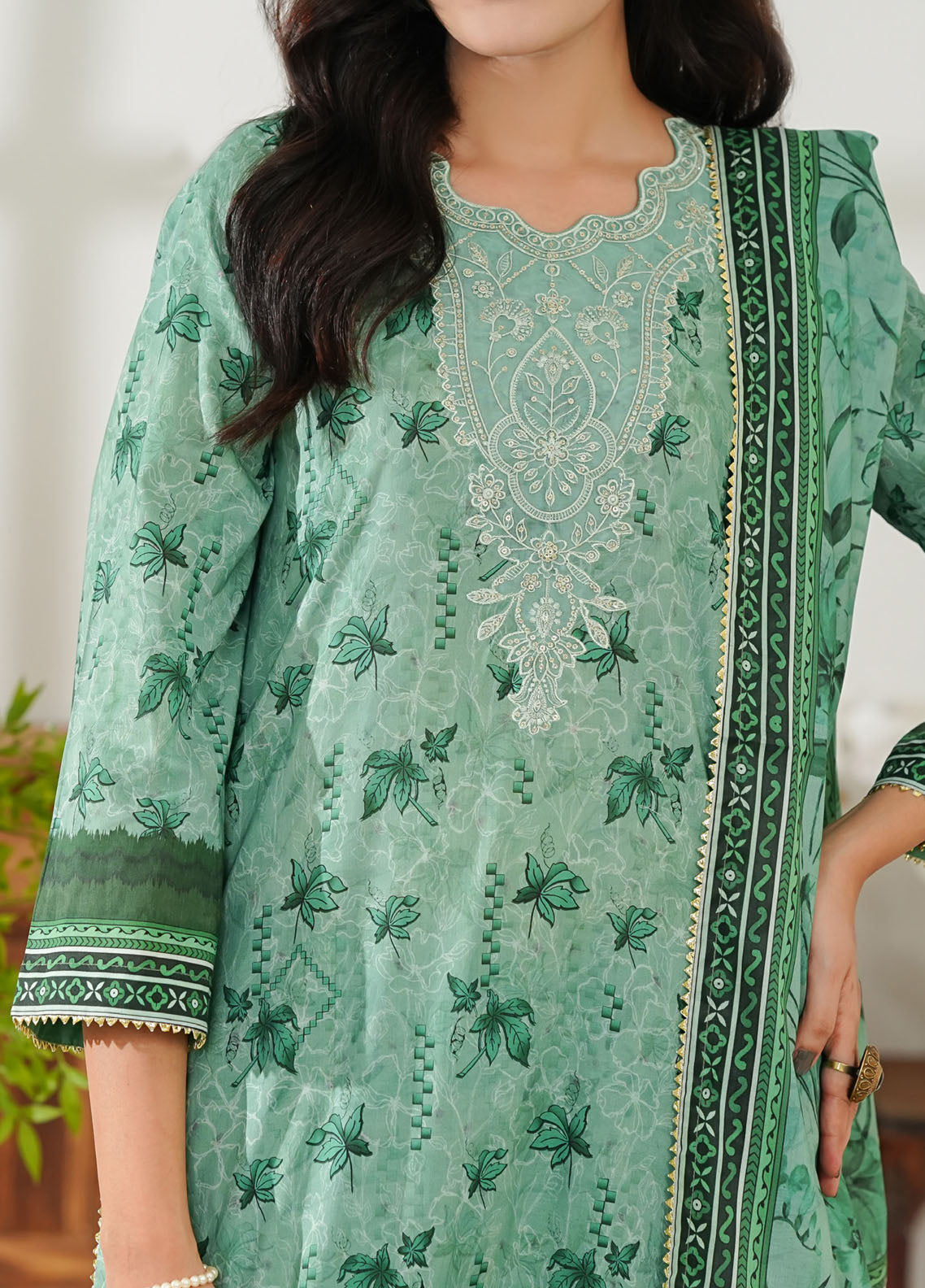 Misri By VS Textile Embroidered Lawn 3 Piece Unstitched Suit VS25EEV2 D-78 Misri By VS Textile Embroidered Lawn 3 Piece Unstitched Suit VS25EEV2 D-78