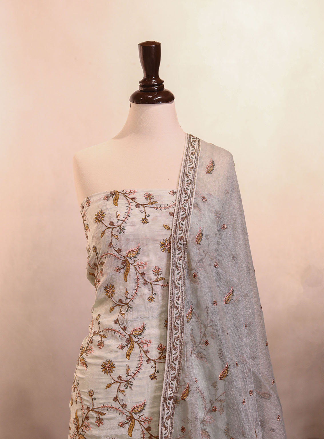 Moin Block Embroidered Raw Silk 3 Piece Unstitched Suit MBLK25ERS MD-1421 Moin Block Embroidered Raw Silk 3 Piece Unstitched Suit MBLK25ERS MD-1421