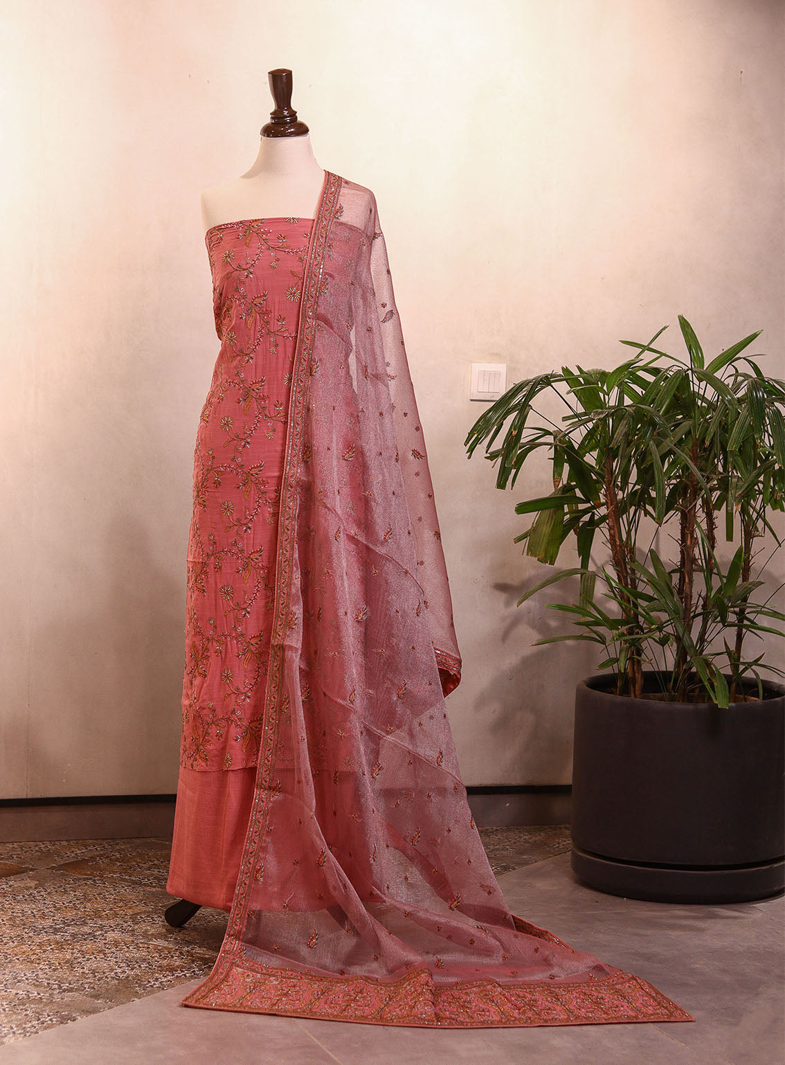 Moin Block Embroidered Raw Silk 3 Piece Unstitched Suit MBLK25ERS MD-1425 Moin Block Embroidered Raw Silk 3 Piece Unstitched Suit MBLK25ERS MD-1425