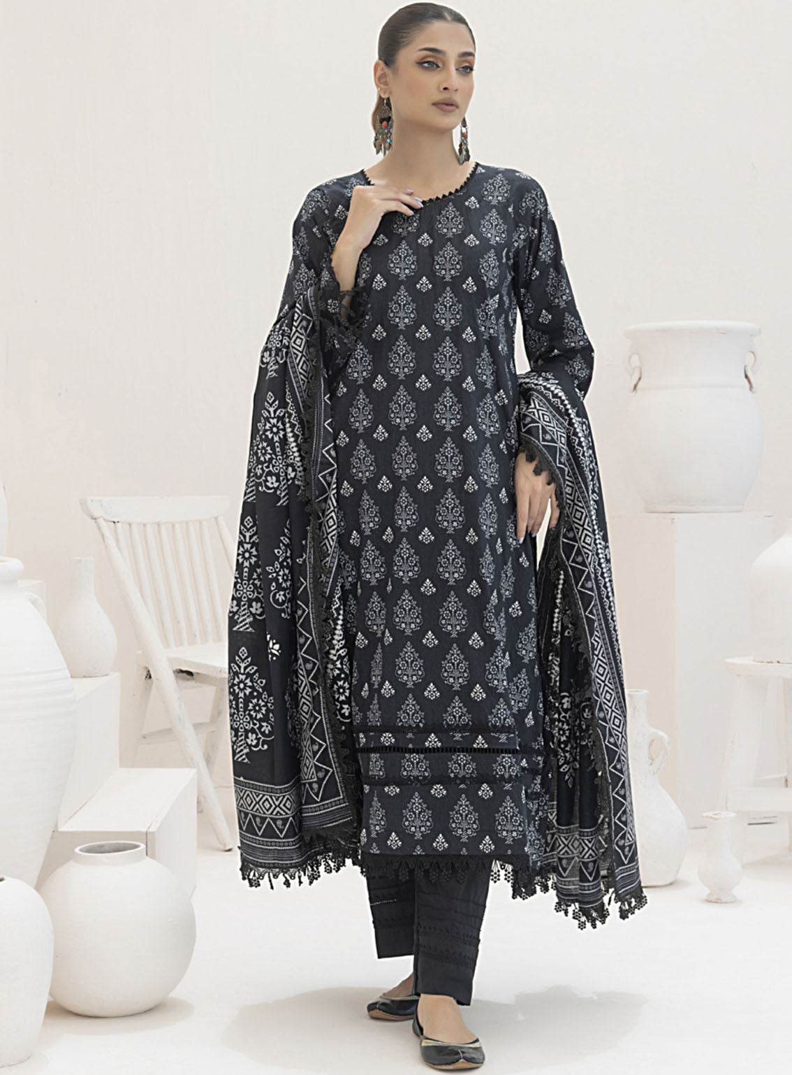 Monochrome By Alzohaib Digital Printed Lawn 3 Piece Unstitched Suit AZ24M MDL-01 Monochrome By Alzohaib Digital Printed Lawn 3 Piece Unstitched Suit AZ24M MDL-01