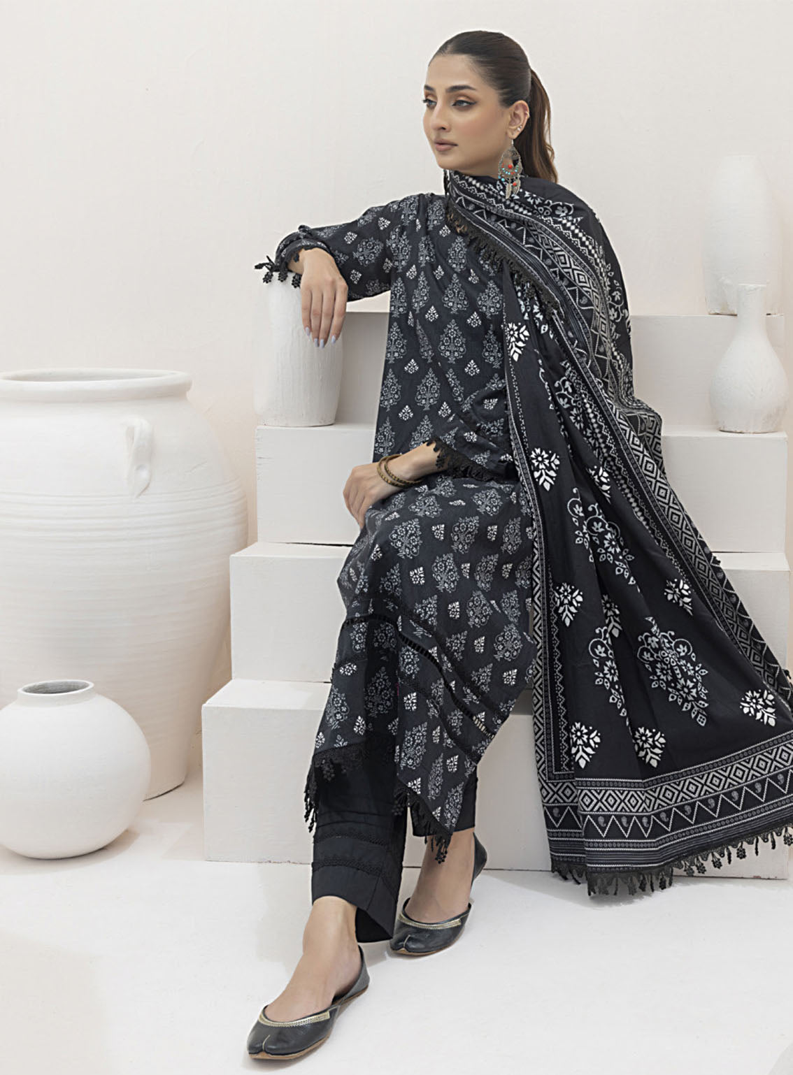 Monochrome By Alzohaib Digital Printed Lawn 3 Piece Unstitched Suit AZ24M MDL-01 Monochrome By Alzohaib Digital Printed Lawn 3 Piece Unstitched Suit AZ24M MDL-01