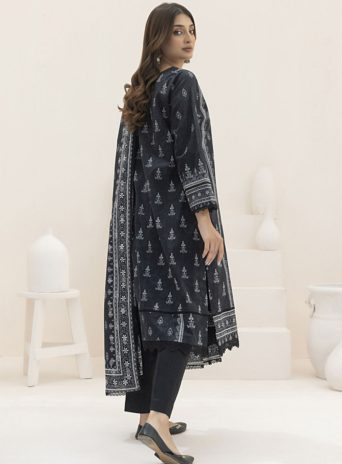 Monochrome By Alzohaib Digital Printed Lawn 3 Piece Unstitched Suit AZ24M MDL-02 Monochrome By Alzohaib Digital Printed Lawn 3 Piece Unstitched Suit AZ24M MDL-02