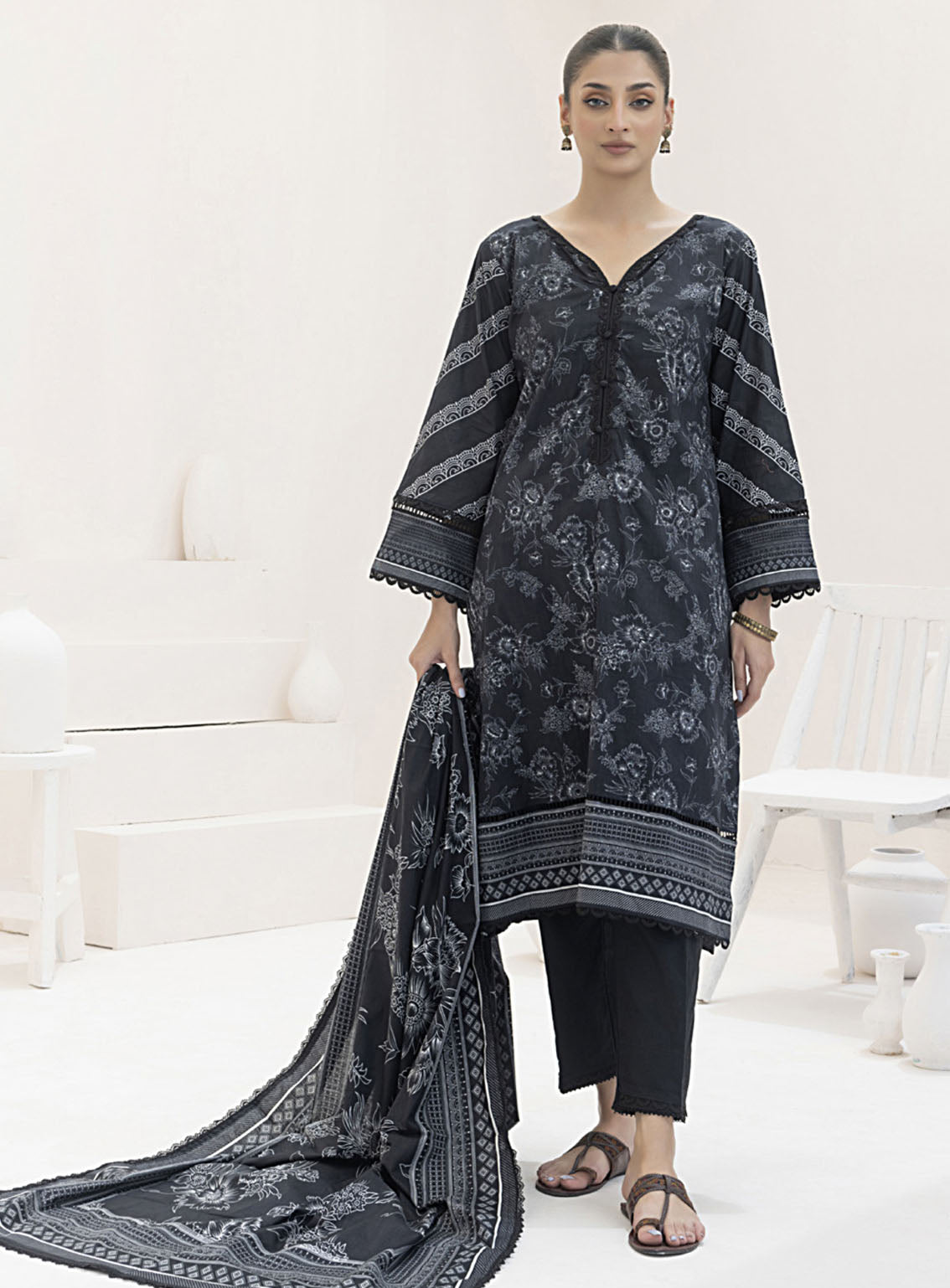 Monochrome By Alzohaib Digital Printed Lawn 3 Piece Unstitched Suit AZ24M MDL-08 Monochrome By Alzohaib Digital Printed Lawn 3 Piece Unstitched Suit AZ24M MDL-08
