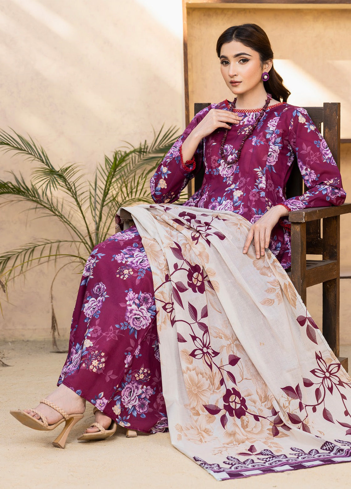 Motifz Classics Printed Lawn 3 Piece Unstitched Suit MT25CV2 D-08 Motifz Classics Printed Lawn 3 Piece Unstitched Suit MT25CV2 D-08