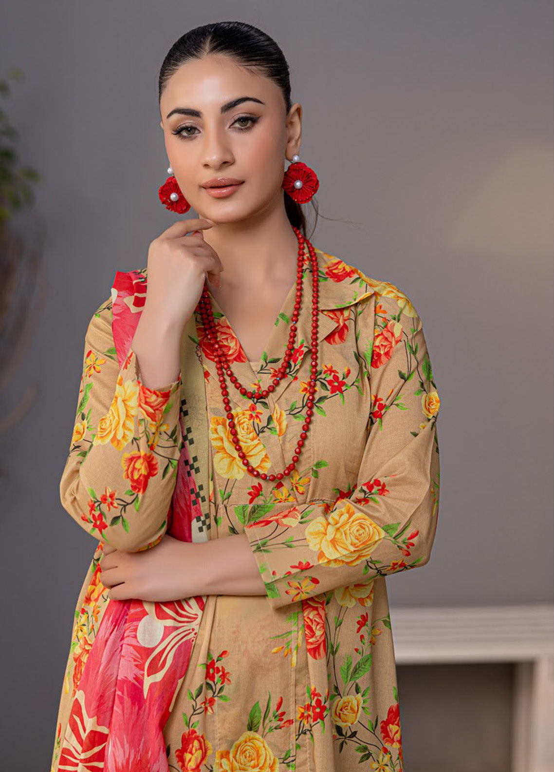 Motifz Classics Printed Lawn 3 Piece Unstitched Suit MT25CV3 D-03 Motifz Classics Printed Lawn 3 Piece Unstitched Suit MT25CV3 D-03