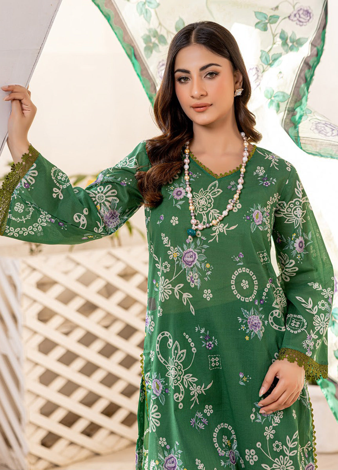 Motifz Classics Printed Lawn 3 Piece Unstitched Suit MT25CV3 D-07 Motifz Classics Printed Lawn 3 Piece Unstitched Suit MT25CV3 D-07