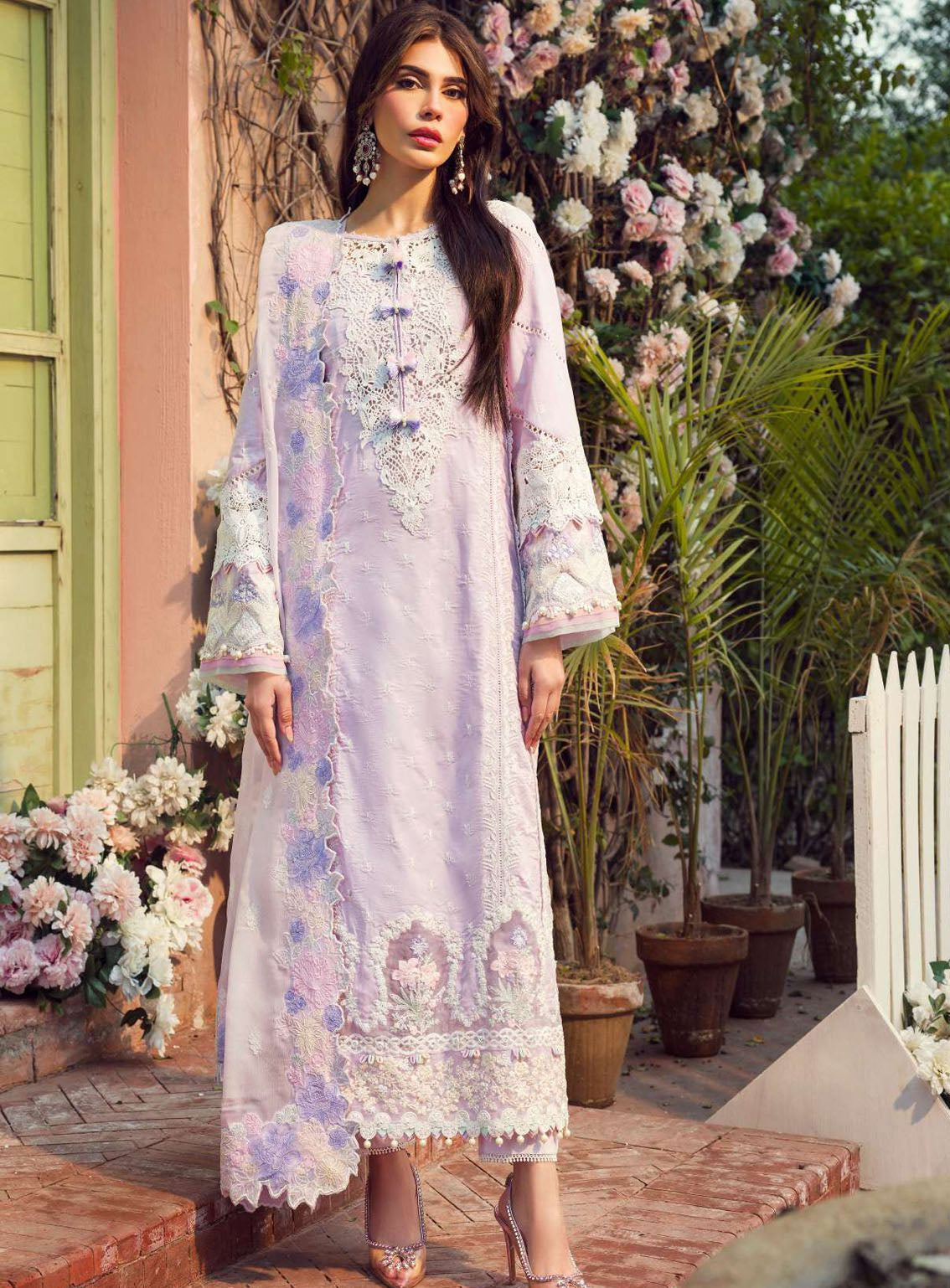 Motifz Premium Embroidered Lawn 3 Piece Unstitched Suit MT24PL MWU04421 RANIA Motifz Premium Embroidered Lawn 3 Piece Unstitched Suit MT24PL MWU04421 RANIA