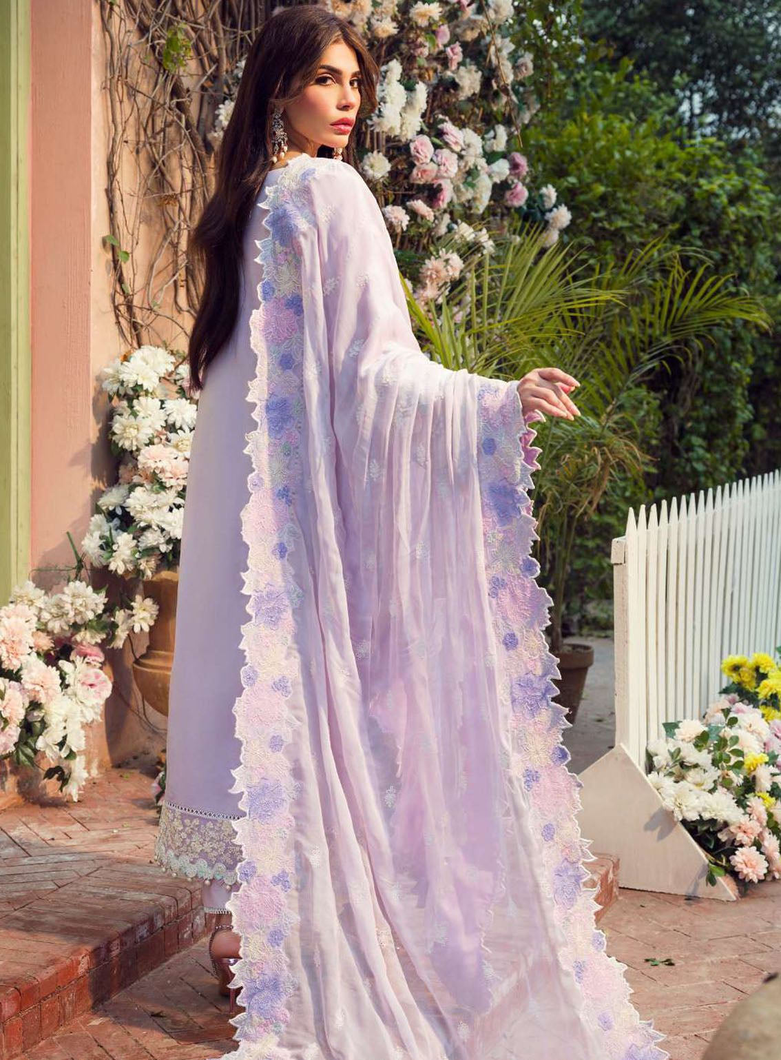 Motifz Premium Embroidered Lawn 3 Piece Unstitched Suit MT24PL MWU04421 RANIA Motifz Premium Embroidered Lawn 3 Piece Unstitched Suit MT24PL MWU04421 RANIA