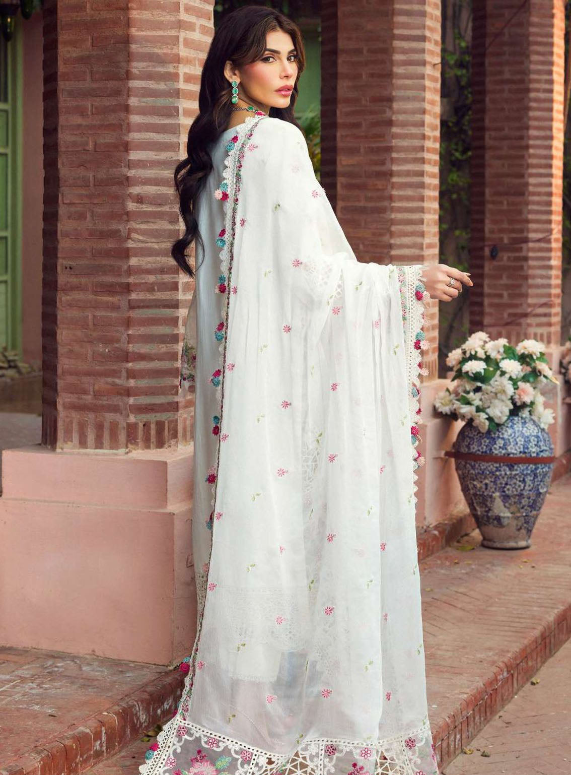 Motifz Premium Embroidered Lawn 3 Piece Unstitched Suit MT24PL MWU04422 ZAHRA Motifz Premium Embroidered Lawn 3 Piece Unstitched Suit MT24PL MWU04422 ZAHRA