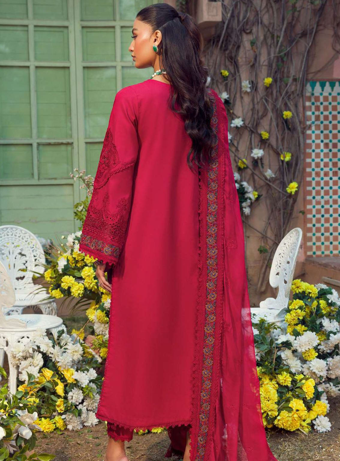 Motifz Premium Embroidered Lawn 3 Piece Unstitched Suit MT24PL MWU04425 ZOHRA JABEEN Motifz Premium Embroidered Lawn 3 Piece Unstitched Suit MT24PL MWU04425 ZOHRA JABEEN
