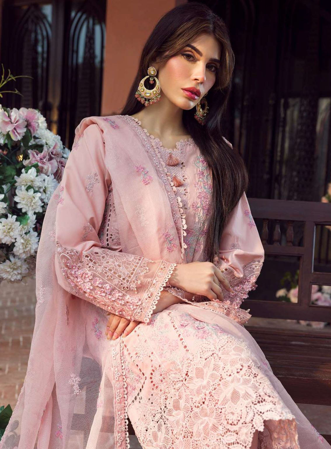 Motifz Premium Embroidered Lawn 3 Piece Unstitched Suit MT24PL MWU04428 HUDA Motifz Premium Embroidered Lawn 3 Piece Unstitched Suit MT24PL MWU04428 HUDA