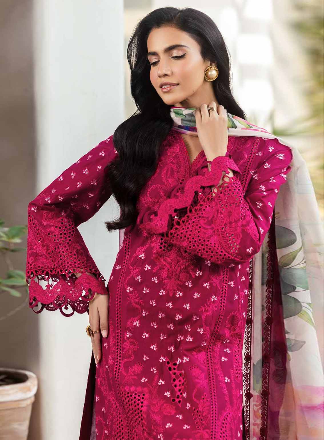 Motifz Premium Luxury Embroidered Lawn 3 Piece Unstitched Suit MT25PLELD2 D-5311 LIANA Motifz Premium Luxury Embroidered Lawn 3 Piece Unstitched Suit MT25PLELD2 D-5311 LIANA