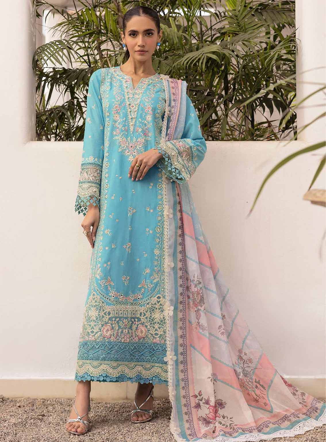 Motifz Premium Luxury Embroidered Lawn 3 Piece Unstitched Suit MT25PLELD2 D-5317 SERA PHINE Motifz Premium Luxury Embroidered Lawn 3 Piece Unstitched Suit MT25PLELD2 D-5317 SERA PHINE