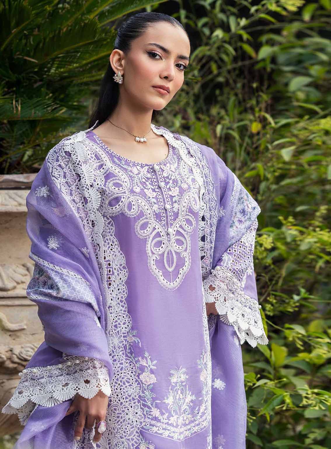 Motifz Premium Luxury Embroidered Lawn 3 Piece Unstitched Suit MT25PLELD2 D-5318 ELISE Motifz Premium Luxury Embroidered Lawn 3 Piece Unstitched Suit MT25PLELD2 D-5318 ELISE
