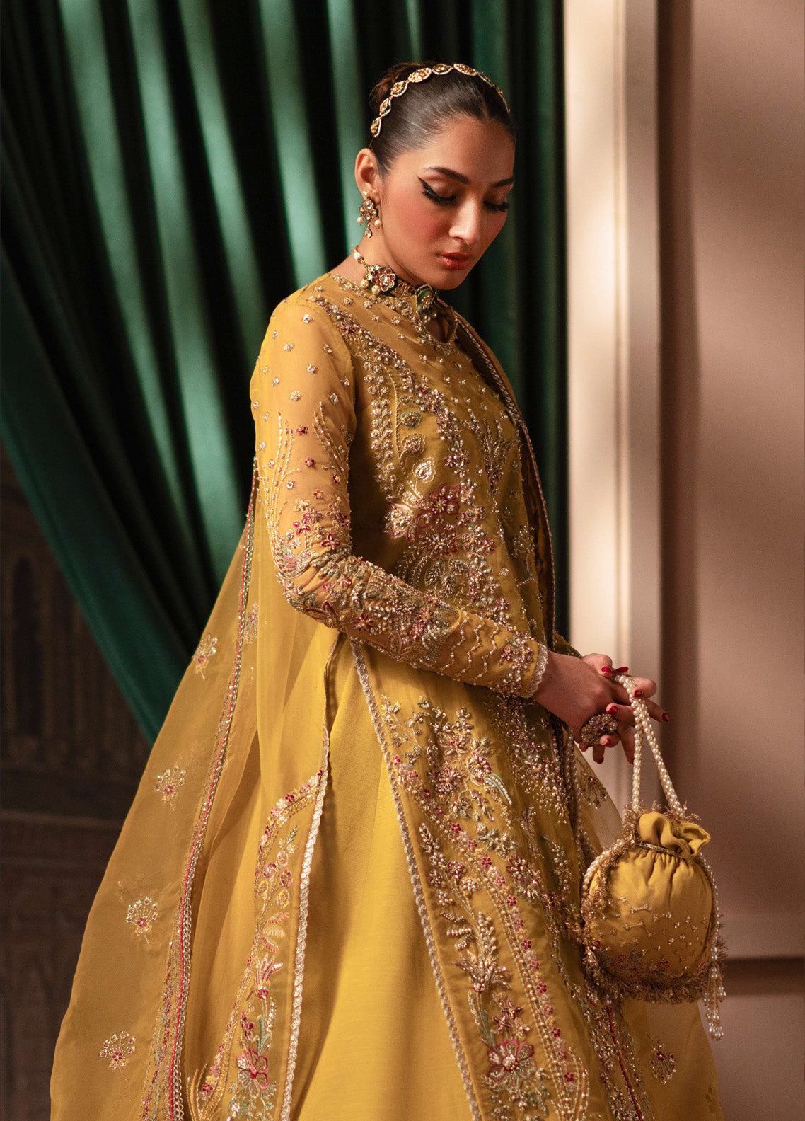 Mughal Raniyaan By Zevk Embroidered Lawn 3 Piece Unstitched Suit ZBP25MR BANO RANI Mughal Raniyaan By Zevk Embroidered Lawn 3 Piece Unstitched Suit ZBP25MR BANO RANI