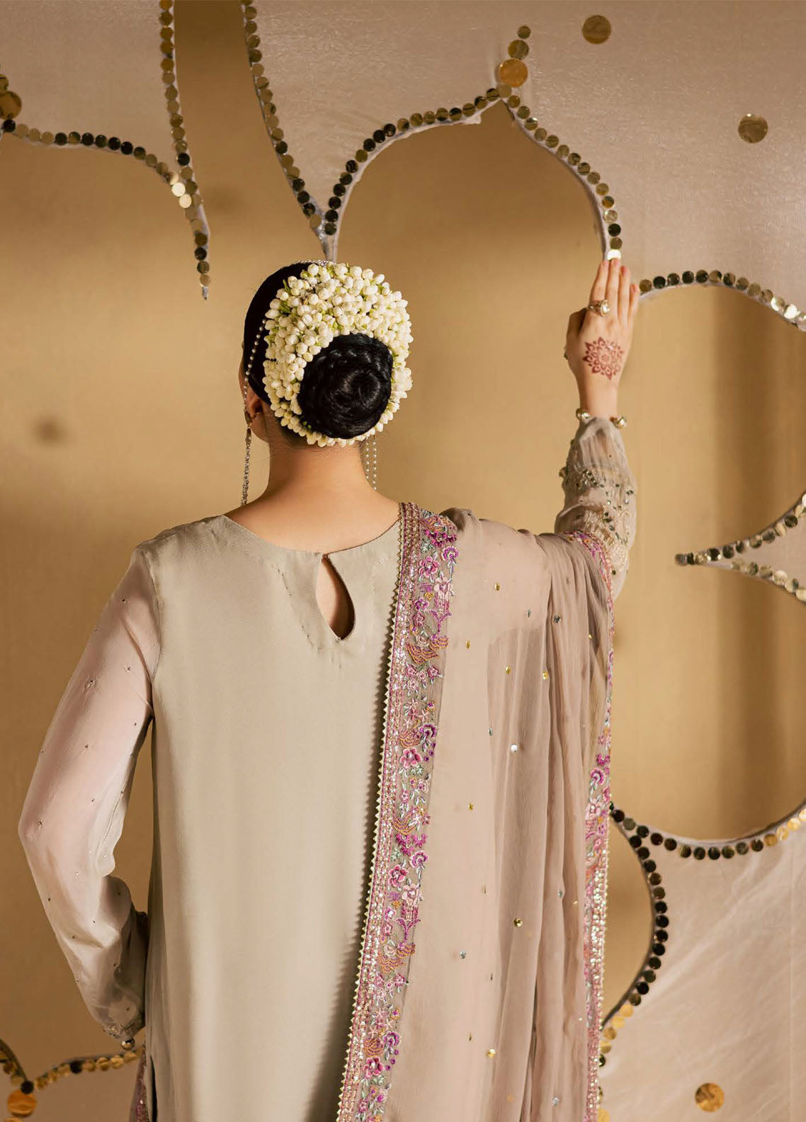 Mukeshkari By Nureh Embroidered Mukesh Chiffon 3 Piece Unstitched Suit NU25MEMC D-MK-17 Mukeshkari By Nureh Embroidered Mukesh Chiffon 3 Piece Unstitched Suit NU25MEMC D-MK-17