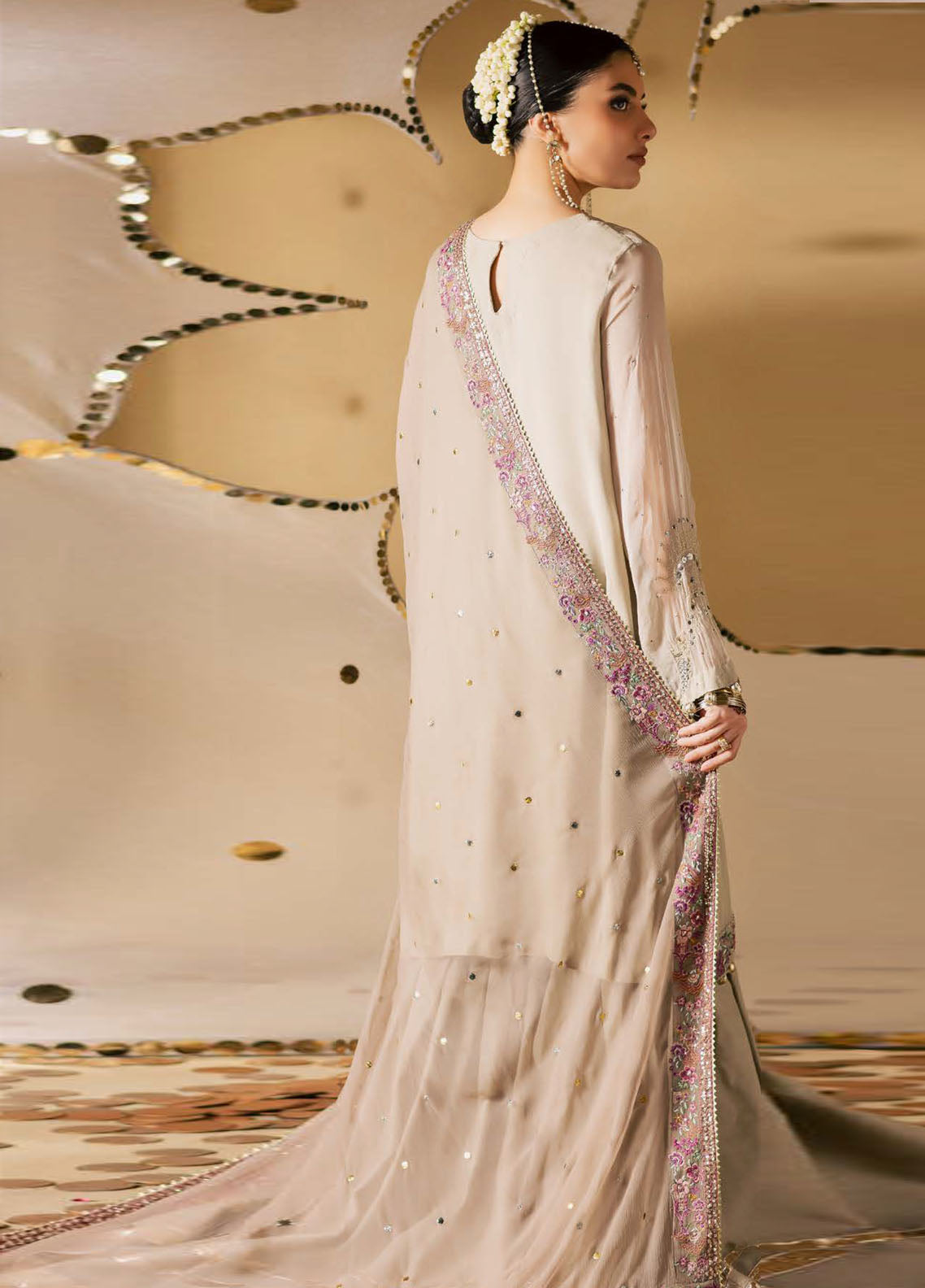 Mukeshkari By Nureh Embroidered Mukesh Chiffon 3 Piece Unstitched Suit NU25MEMC D-MK-17 Mukeshkari By Nureh Embroidered Mukesh Chiffon 3 Piece Unstitched Suit NU25MEMC D-MK-17